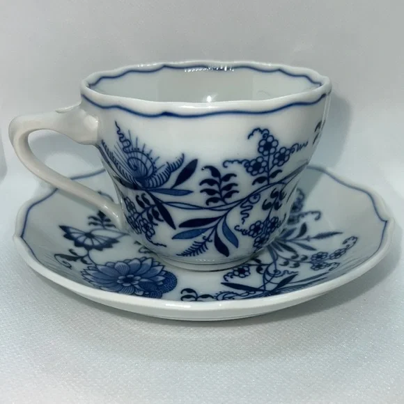BLUE DANUBE TEACUP AND SAUCER VINTAGE RETIRED PATTERN - Picture 5 of 12